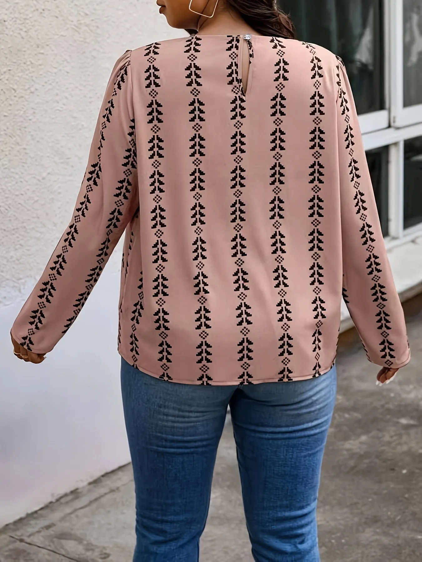 Chic Plus Size Geometric Blouse - Fashionable Crew Neck with Flowy Long Sleeves - Perfect for Spring Wardrobe - Trendy Womens Plus Size Clothing